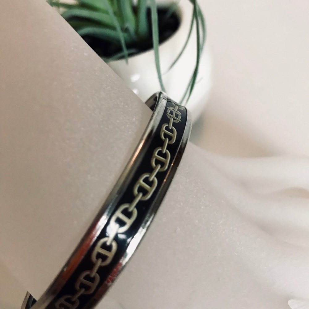 Hermès (62mm) palladium & enamel bangle bracelet - Picture 5 of 8